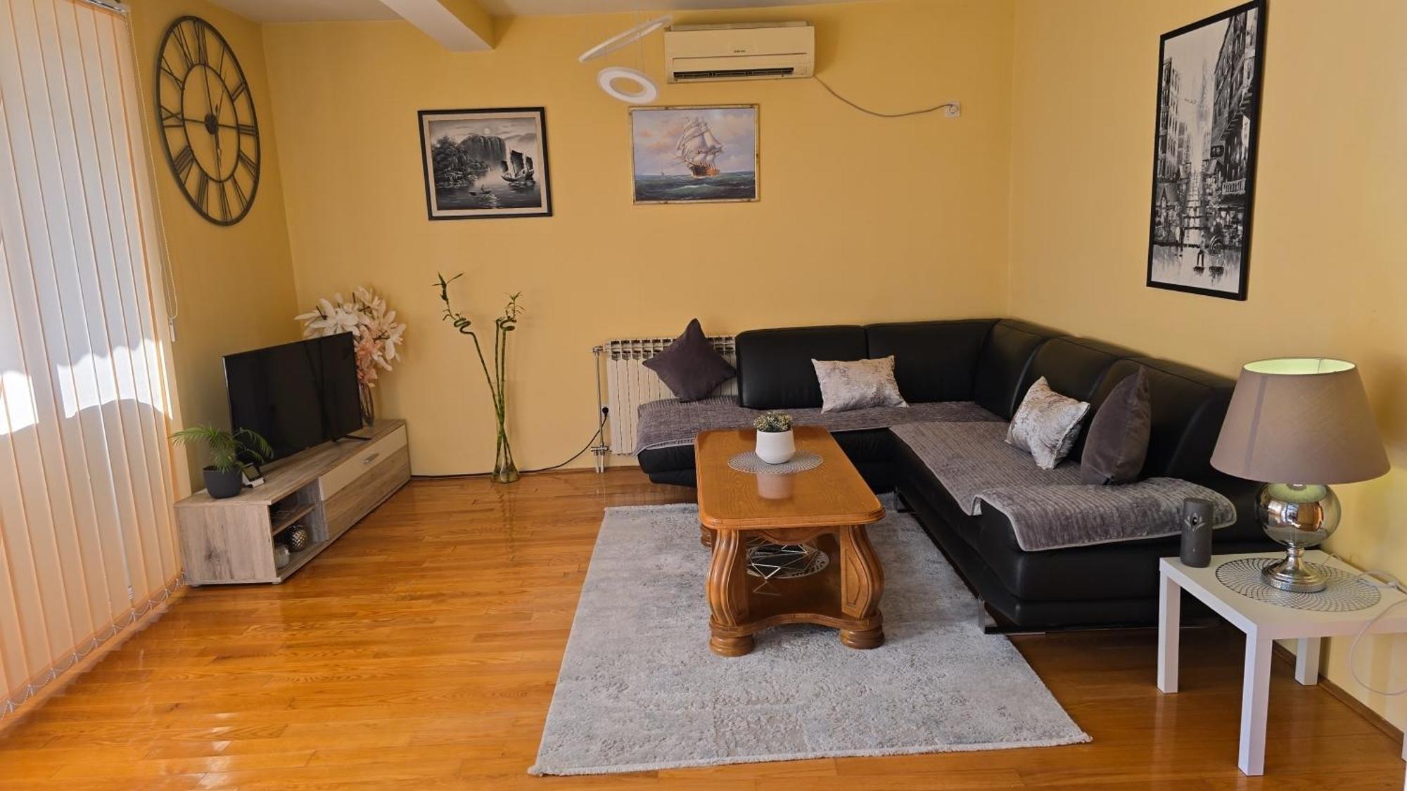 Family Apartment-Dilorena بار المظهر الخارجي الصورة